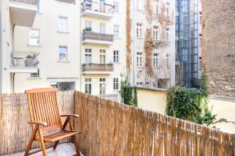 Wohnung kaufen berlin prenzlauer berg heinrich-roller-straße winskiez schwarz immobilien