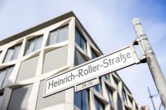 Wohnung kaufen berlin prenzlauer berg heinrich-roller-straße winskiez schwarz immobilien