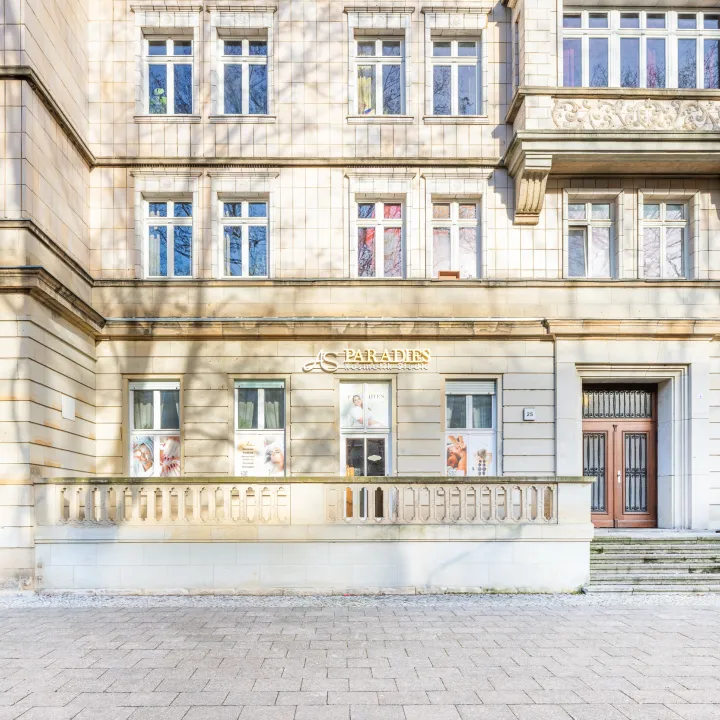 Gewerbeeinheit kaufen Rendite vermietet stalinbauten Frankfurter allee schwarz Immobilien 