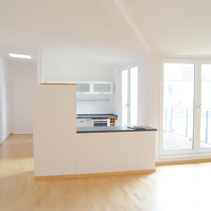 Dachgeschosswohnung mit 2 Terrassen & Panorama-Terrasse, Lift, Gäste-WC